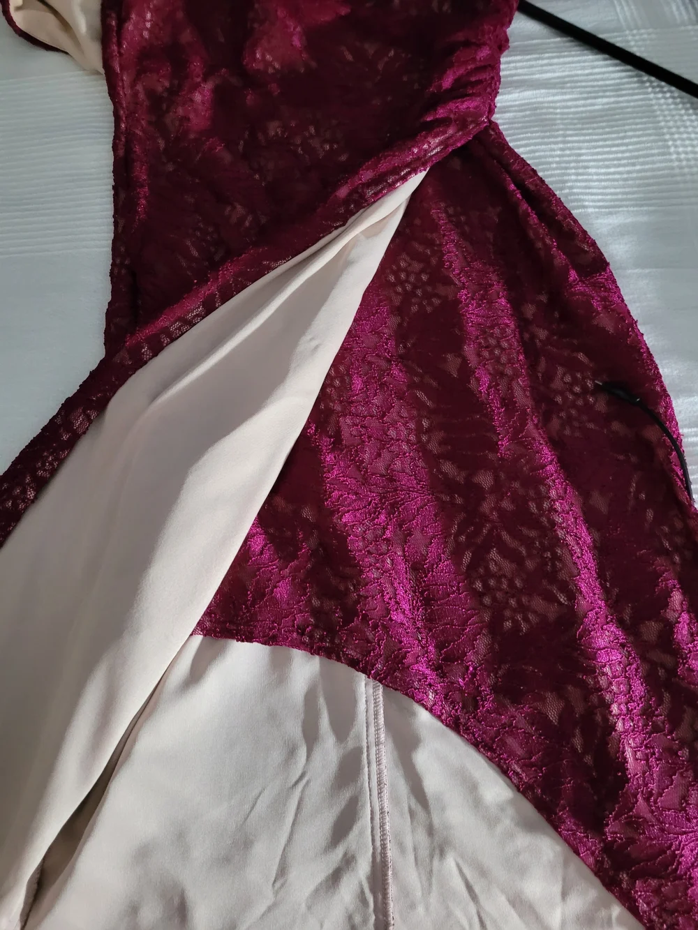 NWT Le Château Berry / Burgundy Off-Shoulder Lace Cocktail Dress Size M - Picture 10 of 16